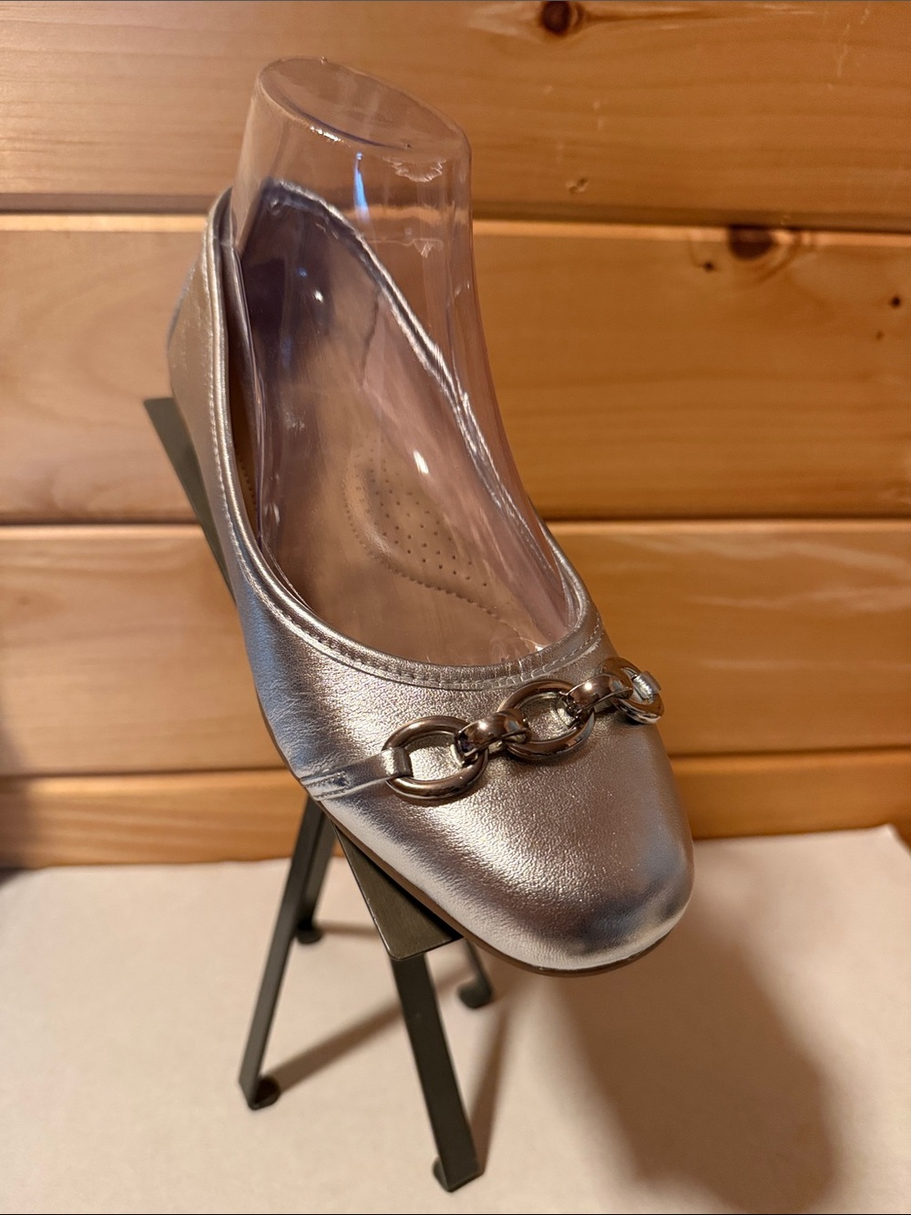 Easy Spirit Sebrandi Leather Silver Metallic Flats NEW